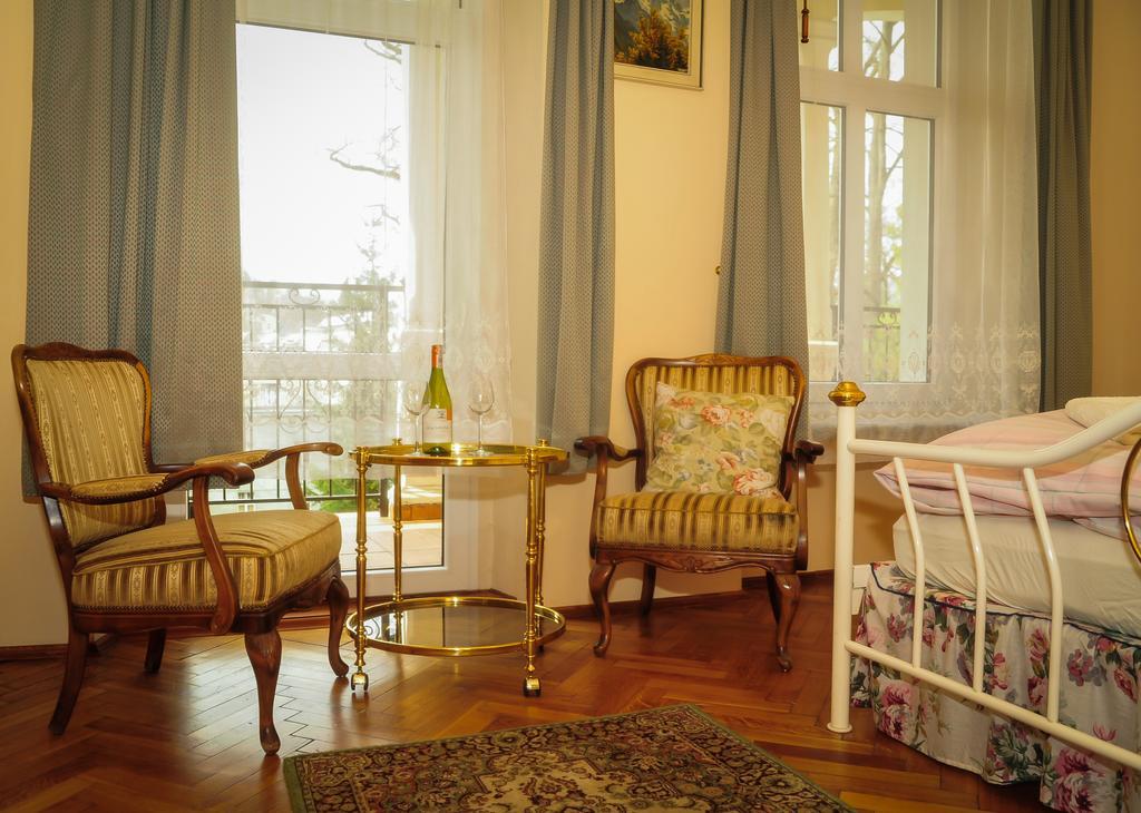 Willa Elysium Bed & Breakfast Ladek-Zdroj Room photo