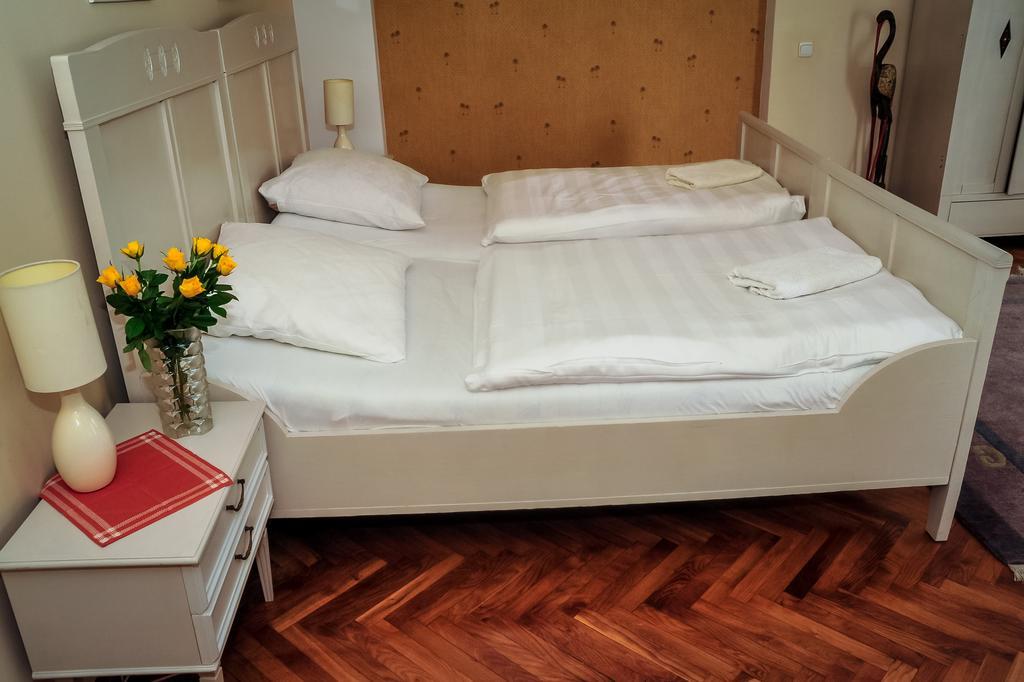 Willa Elysium Bed & Breakfast Ladek-Zdroj Room photo